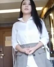 精选高颜值美女，口爆一发再激情开战！