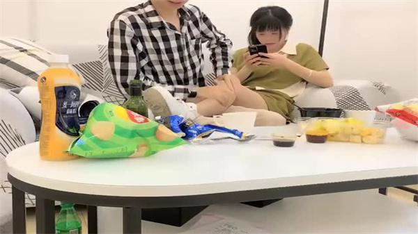 瘦猴先生探花泡良巨献：美艳良家人妻出轨实录，极致诱惑！